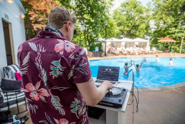 Summer Pool Party!