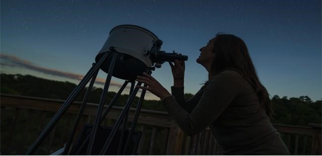 Stargazing on the Rooftop 