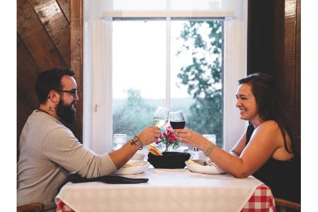 La Cena Social Hour 