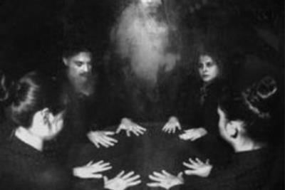 Basin Park Halloween Séance